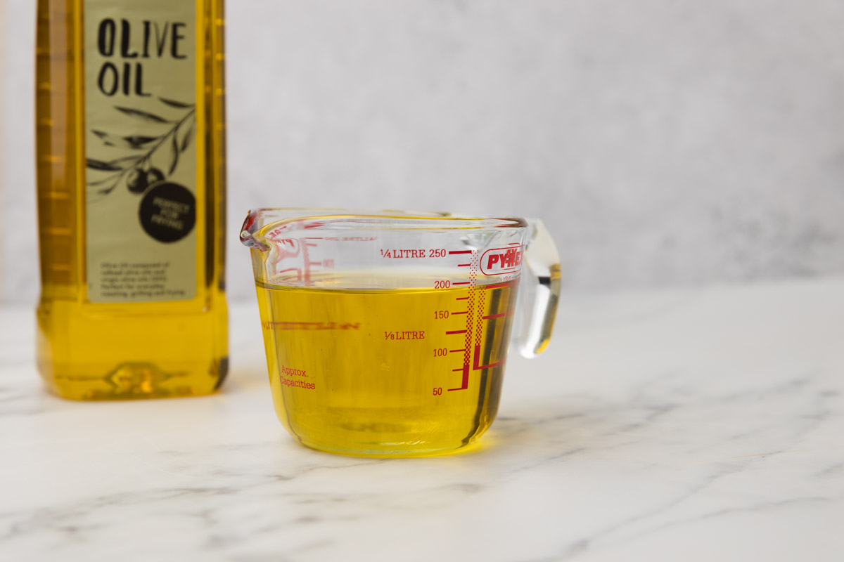 oil oil in a measuring cup.